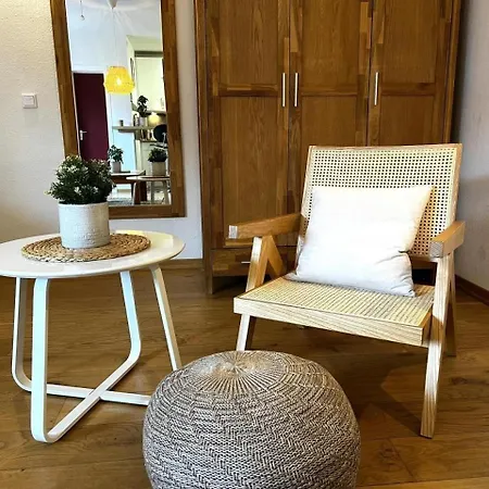 Luettje Duene, Apartment